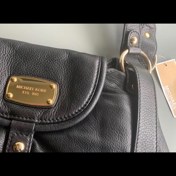 NWT Michael Kors Black Leather Shoulder Tote - Picture 5 of 9